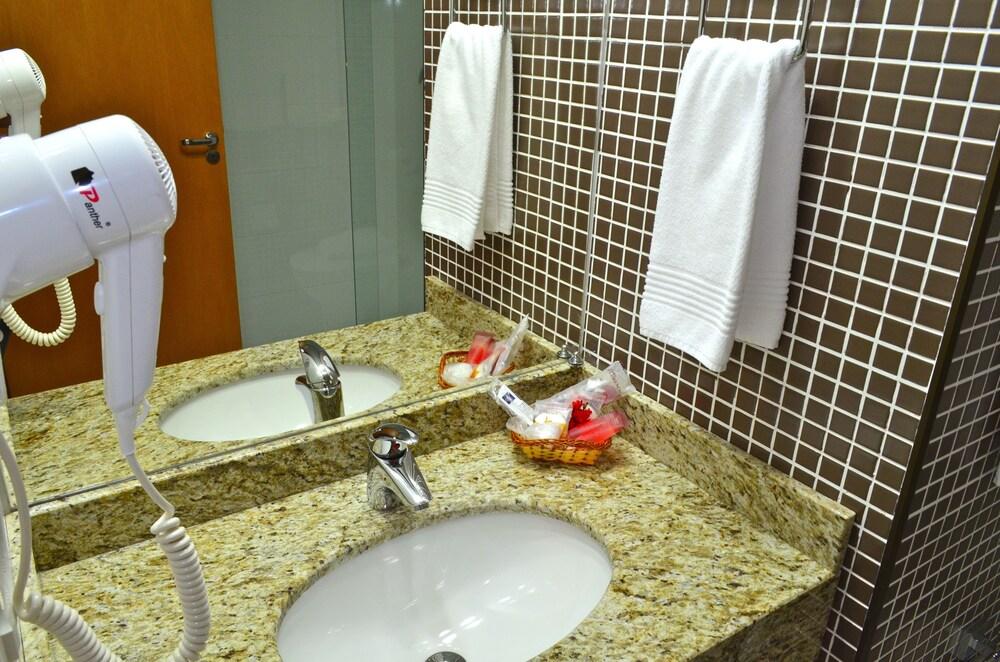 Hotel Thomasi Express Maringá Dış mekan fotoğraf