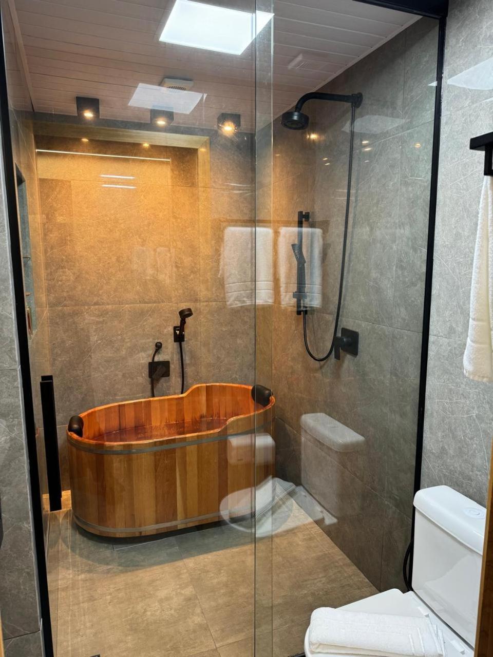 Hotel Thomasi Express Maringá Dış mekan fotoğraf
